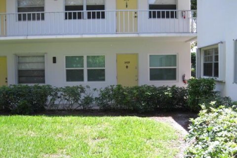 Condo in Stuart, Florida, 1 bedroom  № 1187718 - photo 12