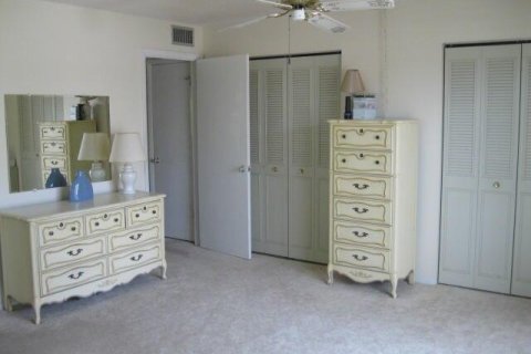 Condo in Stuart, Florida, 1 bedroom  № 1187718 - photo 3