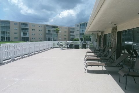 Copropriété à vendre à Dania Beach, Floride: 2 chambres, 106.28 m2 № 122005 - photo 17