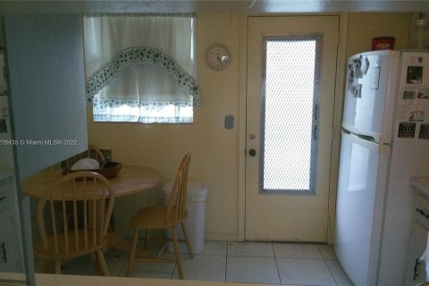 Condominio en venta en Dania Beach, Florida, 2 dormitorios, 106.28 m2 № 122005 - foto 5