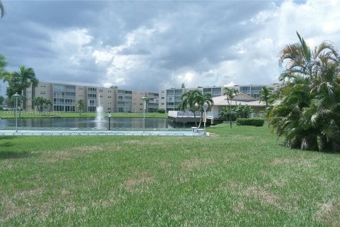 Condominio en venta en Dania Beach, Florida, 2 dormitorios, 106.28 m2 № 122005 - foto 19