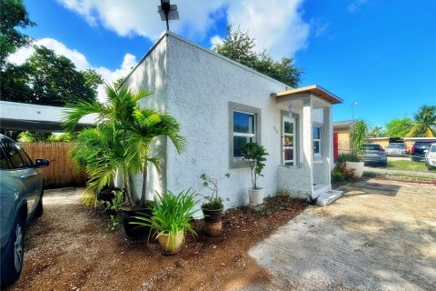 Casa en venta en Miami, Florida, 3 dormitorios, 95.5 m2 № 1403096 - foto 3