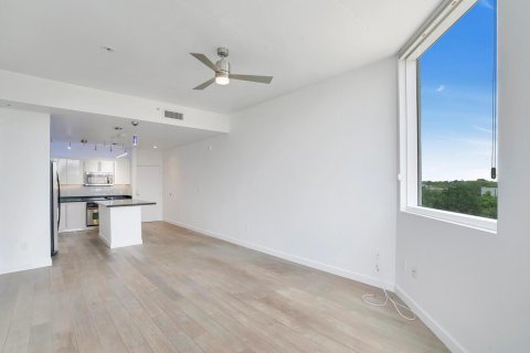 Condo in West Palm Beach, Florida, 1 bedroom  № 1154530 - photo 28