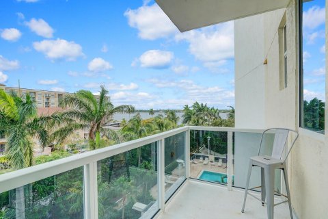 Condo in West Palm Beach, Florida, 1 bedroom  № 1154530 - photo 15