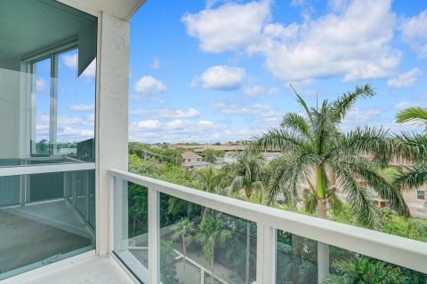 Condo in West Palm Beach, Florida, 1 bedroom  № 1154530 - photo 13