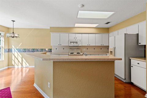 Townhouse in Lutz, Florida 3 bedrooms, 181.9 sq.m. № 1113171 - photo 14
