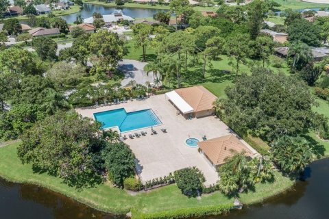 Villa ou maison à vendre à West Palm Beach, Floride: 2 chambres, 144.09 m2 № 1161729 - photo 1