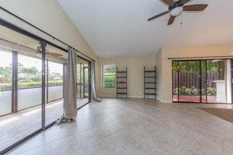 Villa ou maison à vendre à West Palm Beach, Floride: 2 chambres, 144.09 m2 № 1161729 - photo 26