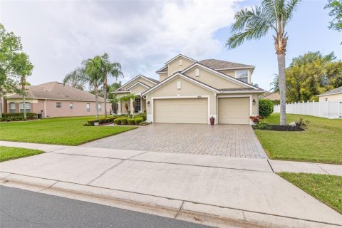 House in Kissimmee, Florida 4 bedrooms, 313.73 sq.m. № 1335852 - photo 9