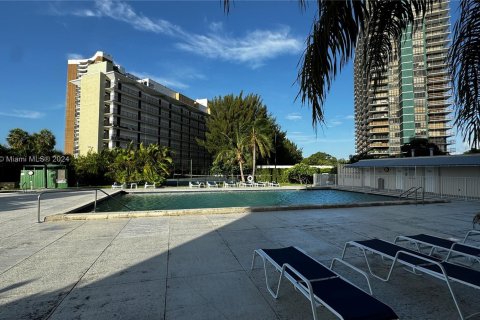 Condo in Miami, Florida  № 1351928 - photo 7