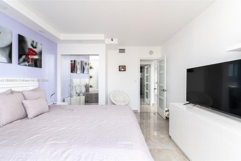 Condo in Aventura, Florida, 2 bedrooms  № 1181665 - photo 21