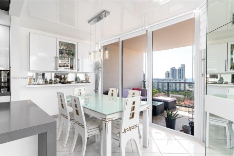 Condo in Aventura, Florida, 2 bedrooms  № 1181665 - photo 6