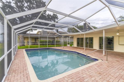 Casa en venta en Saint Petersburg, Florida, 4 dormitorios, 204.29 m2 № 1386988 - foto 9