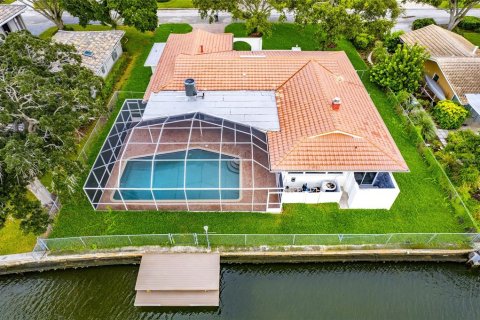 Casa en venta en Saint Petersburg, Florida, 4 dormitorios, 204.29 m2 № 1386988 - foto 24