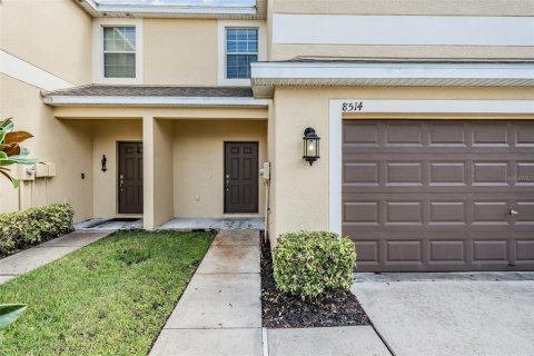 Adosado en venta en Tampa, Florida, 4 dormitorios, 224.73 m2 № 1386842 - foto 4