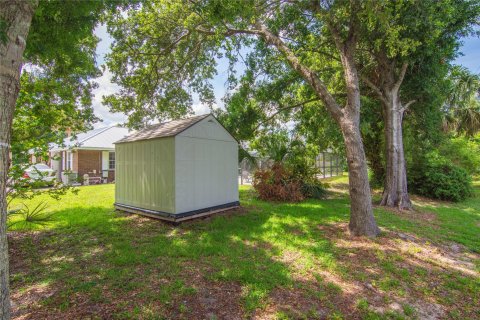 Villa ou maison à vendre à Vero Beach, Floride: 5 chambres, 277.03 m2 № 1221309 - photo 1