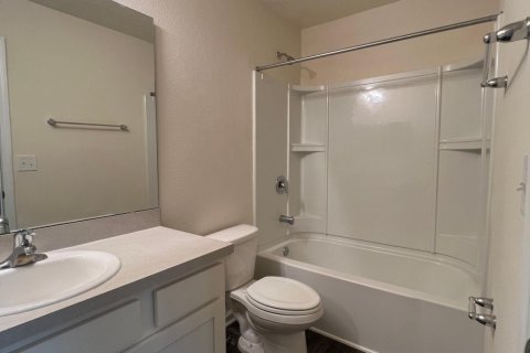 Condo in Jacksonville, Florida, 2 bedrooms  № 885678 - photo 8