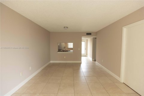 Copropriété à vendre à Davie, Floride: 2 chambres, 90.12 m2 № 1231805 - photo 20