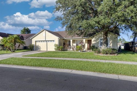 Villa ou maison à vendre à Kissimmee, Floride: 4 chambres, 165.92 m2 № 1342383 - photo 6