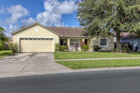 House in Kissimmee, Florida 4 bedrooms, 165.92 sq.m. № 1342383 - photo 1