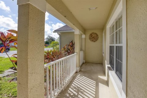 Villa ou maison à vendre à Kissimmee, Floride: 4 chambres, 165.92 m2 № 1342383 - photo 5