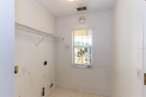 Villa ou maison à vendre à Kissimmee, Floride: 4 chambres, 165.92 m2 № 1342383 - photo 28