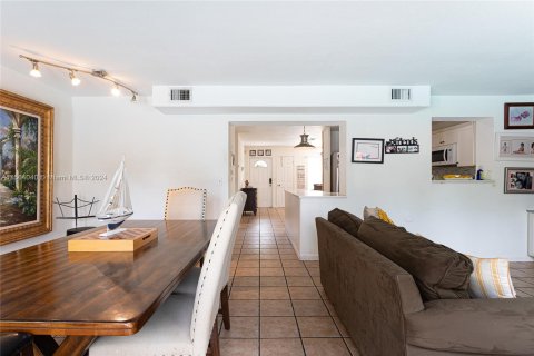 Casa en venta en Palm Beach Gardens, Florida, 4 dormitorios, 141.77 m2 № 1315510 - foto 12