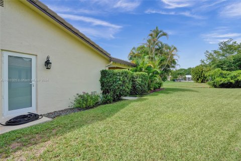 House in Coral Springs, Florida 3 bedrooms, 162.95 sq.m. № 1235256 - photo 28