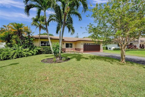 House in Coral Springs, Florida 3 bedrooms, 162.95 sq.m. № 1235256 - photo 1