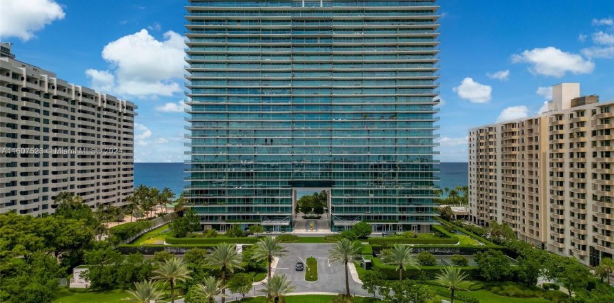 Condominio en Bal Harbour, Florida, 3 dormitorios  № 1228911