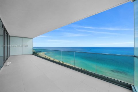 Condominio en venta en Bal Harbour, Florida, 3 dormitorios, 321.81 m2 № 1228911 - foto 17