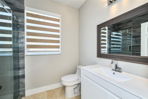 Casa en venta en Weston, Florida, 4 dormitorios, 185.53 m2 № 1235217 - foto 18