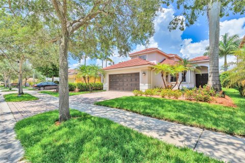 Villa ou maison à vendre à Weston, Floride: 4 chambres, 185.53 m2 № 1235217 - photo 3