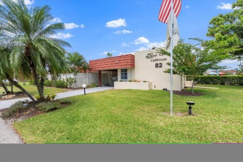 Condo in Vero Beach, Florida, 1 bedroom  № 1121921 - photo 25