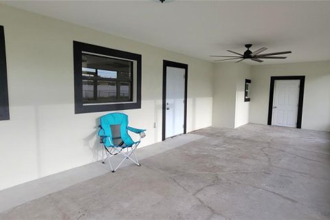 House in Bradenton, Florida 3 bedrooms, 141.21 sq.m. № 1349775 - photo 16