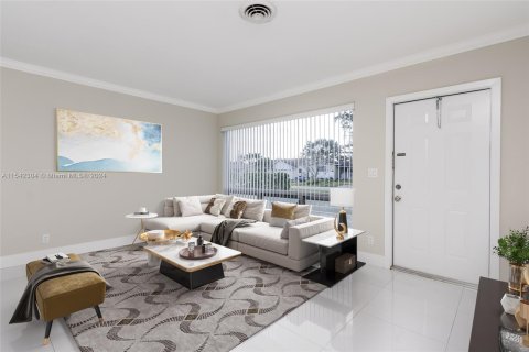 Villa ou maison à vendre à Hollywood, Floride: 3 chambres, 114.83 m2 № 1215755 - photo 4