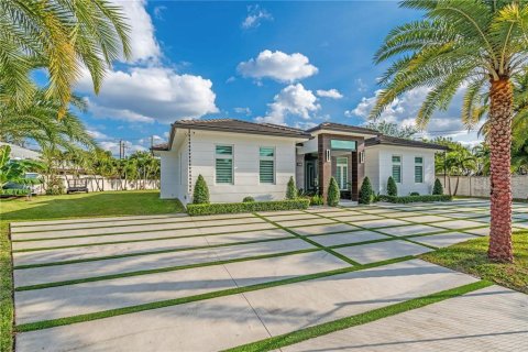 Villa ou maison à vendre à Miami, Floride: 4 chambres, 264.03 m2 № 1376777 - photo 29