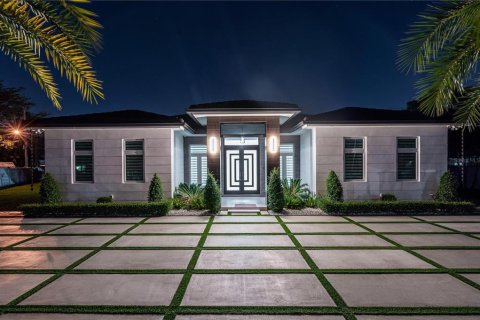 Villa ou maison à vendre à Miami, Floride: 4 chambres, 264.03 m2 № 1376777 - photo 19