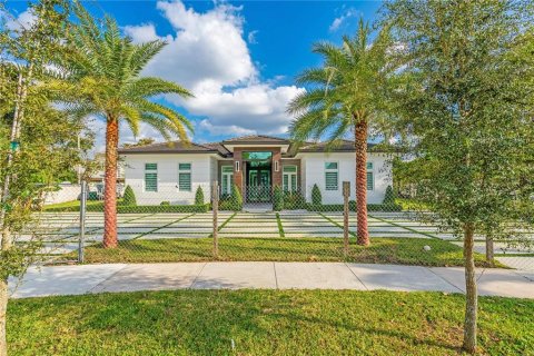 Villa ou maison à vendre à Miami, Floride: 4 chambres, 264.03 m2 № 1376777 - photo 30