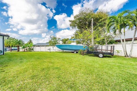 Villa ou maison à vendre à Miami, Floride: 4 chambres, 264.03 m2 № 1376777 - photo 10