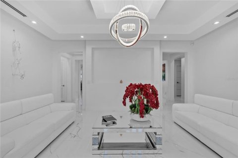 Villa ou maison à vendre à Miami, Floride: 4 chambres, 264.03 m2 № 1376777 - photo 11