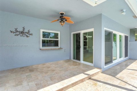 Villa ou maison à vendre à Davie, Floride: 4 chambres, 232.35 m2 № 1377099 - photo 12