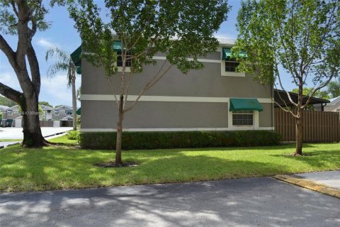 Touwnhouse à vendre à Cooper City, Floride: 3 chambres, 135.54 m2 № 1358457 - photo 3