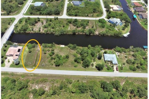 Terreno en venta en Port Charlotte, Florida № 947001 - foto 7