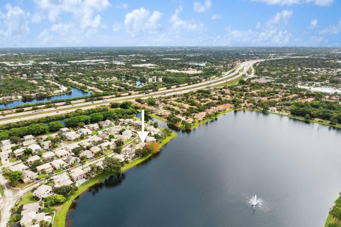 Villa ou maison à vendre à Coconut Creek, Floride: 3 chambres, 149.48 m2 № 1230253 - photo 29