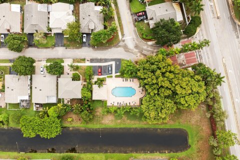 Villa ou maison à vendre à Coconut Creek, Floride: 3 chambres, 149.48 m2 № 1230253 - photo 1