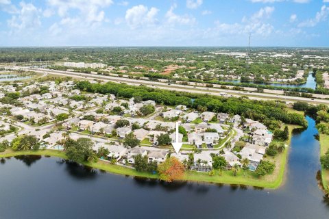 Villa ou maison à vendre à Coconut Creek, Floride: 3 chambres, 149.48 m2 № 1230253 - photo 25