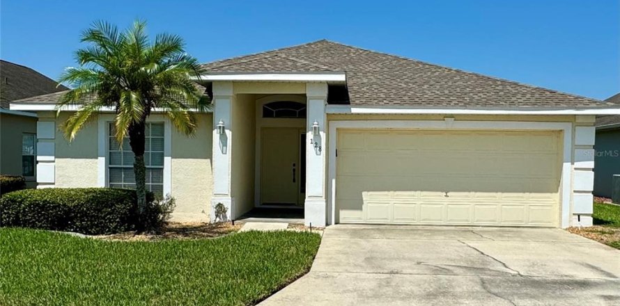 House in Davenport, Florida 2 bedrooms, 128.21 sq.m. № 1325045