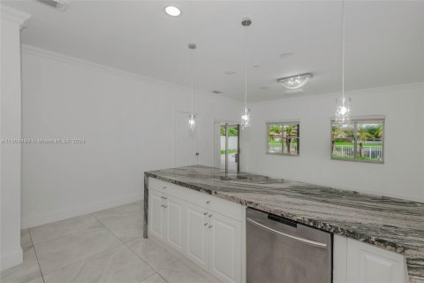 Casa en venta en Homestead, Florida, 4 dormitorios, 241.82 m2 № 1232029 - foto 15