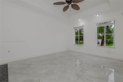 House in Homestead, Florida 4 bedrooms, 241.82 sq.m. № 1232029 - photo 18